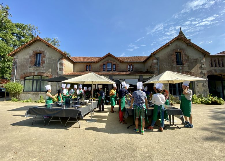 SALLE DE SEMINAIRE LES ECUYERS – DOMAINE DE BRANDOIS