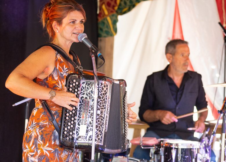 LA P’TITE GUINGUETTE DANS LA PRAIRIE